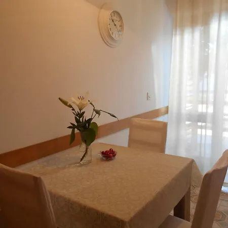 Apartment Seaview Marinov - Bilo, Primosten
