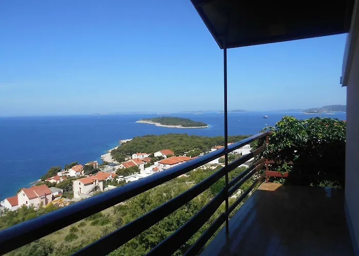 Seaview Marinov - Bilo, דירה